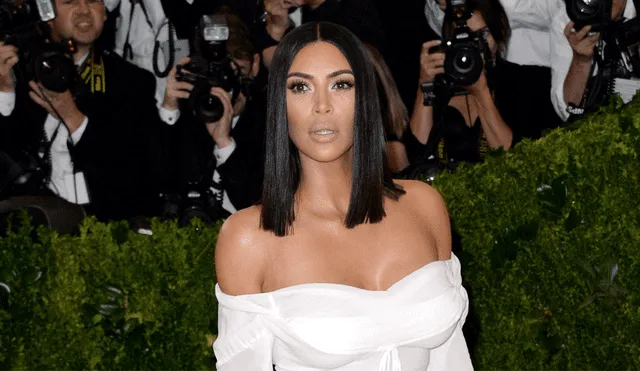 Kim Kardashian se luce en diminuta prenda y recibe humillante insulto [FOTO]