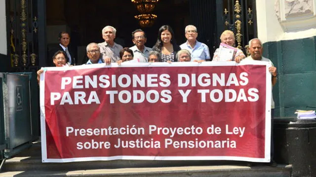 Huilca presenta proyecto para incrementar pensión por encima del sueldo mínimo