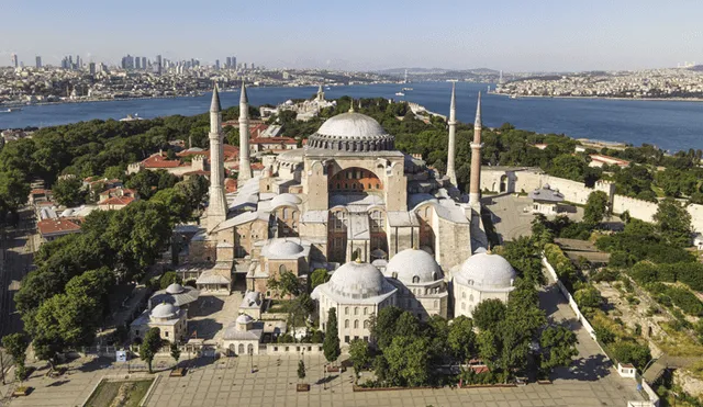 En medio de la polémica museo Santa Sofía de Turquía se transformará nuevamente en una mezquita. Foto: AFP.
