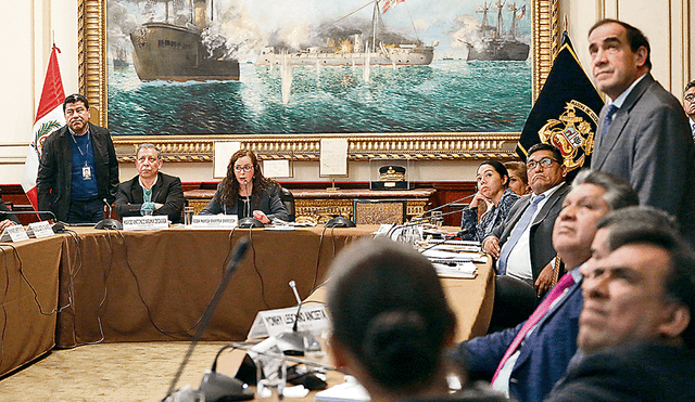 Insistirían en incluir la no reelección de congresistas en la bicameralidad