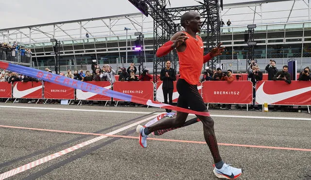 Keniano casi hace historia en maratón 