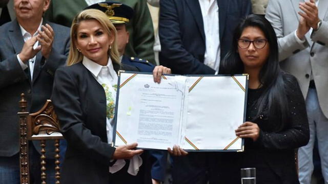 Jeanine Áñez promulga ley que convoca a nuevas elecciones generales en Bolivia. Foto: El Deber