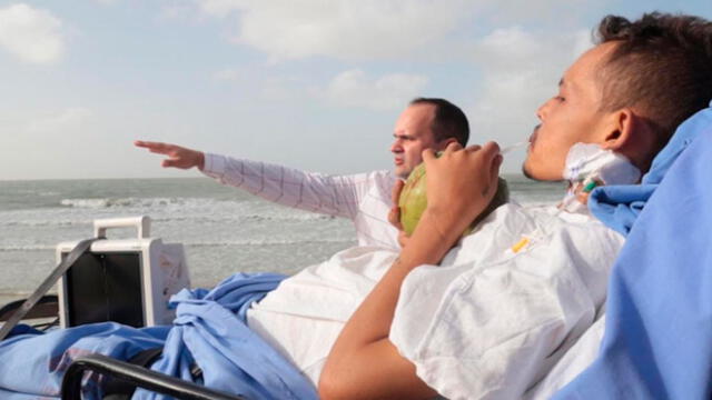 Médicos llevan a paciente con cáncer avanzado a conocer el mar como un “acto humanitario. Foto: Carlos Masiel