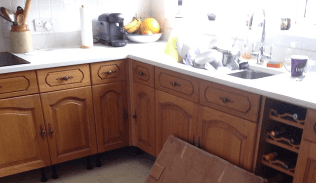 Twitter: El desconcertante hallazgo de una familia mientras limpiaban su cocina