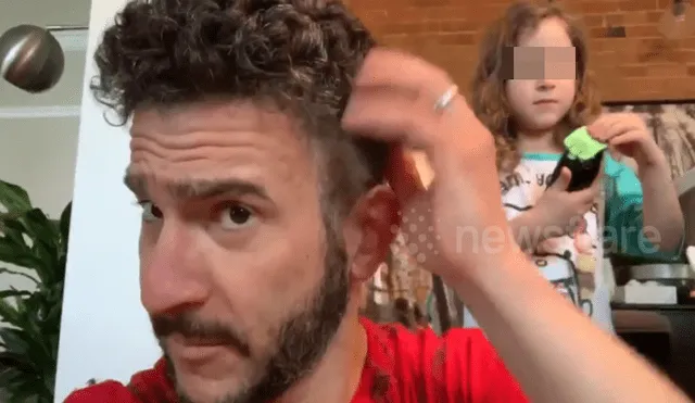 Desliza hacia la izquierda para ver el resultado del corte de cabello que se volvió viral en YouTube.