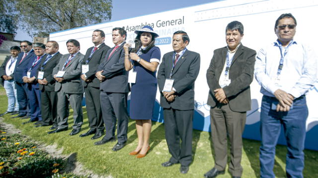 Conclave de gobernadores. Fueron diferentes posturas las expuestas y se acordó reunión para definir una salida.