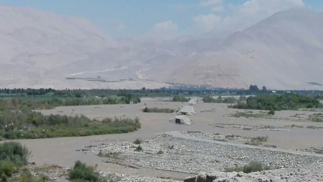 Arequipa: Río Majes se lleva dique en Castilla