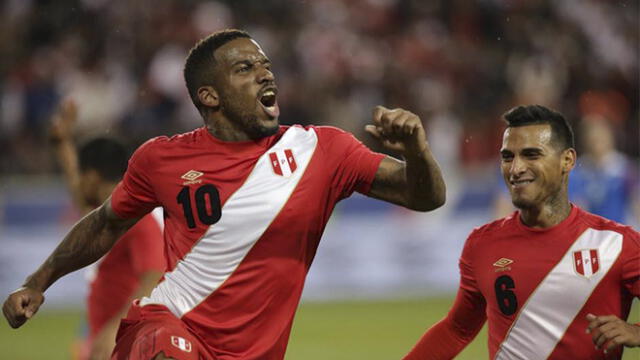 Perú vs. Islandia: el gol de Farfán tras una buena jugada colectiva [VIDEO]