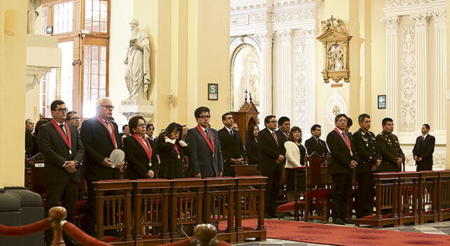 Se encomiendan. Celebración por el Día del Juez en la Corte de Arequipa arrancó con Misa en Basílica Catedral.