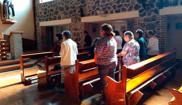 La mujer y su hija con autismo sufrieron discriminación por parte de los miembros de una iglesia. (Foto: Referencial)