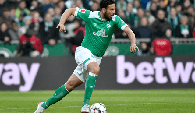 Claudio Pizarro confesó que pudo jugar en Real Madrid, Foto: AFP