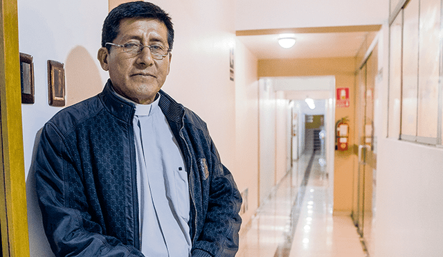 Acusaciones. Sacerdote de la Prelatura de Huamachuco, Esteban Desposorio, ha enviado decenas de cartas a líderes de la Iglesia católica y funcionarios públicos denunciando abusos sexuales y encubrimientos de curas, vicarios y obispos del Arzobispado de Trujillo y la citada prelatura. Foto: Jheyson Soto