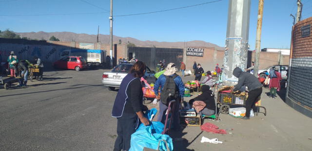En Arequipa, ambulantes que invadieron la avenida Los Incas, fueron desalojados.