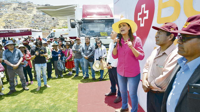 Gobernadora de Arequipa niega que donativo de Southern sea bajo condicionamiento