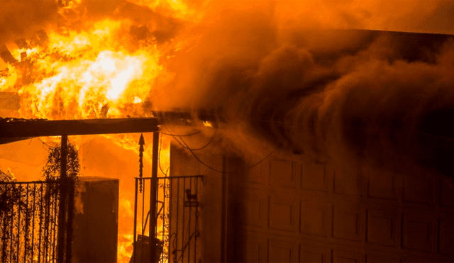 Padre fallece junto a sus tres hijos en incendio causado por el árbol de Navidad 