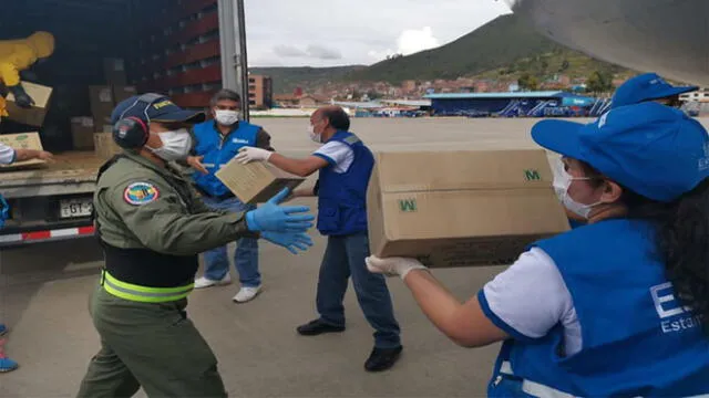 Red asistencial de Cusco recibiendo los implementos. Foto: Difusión.