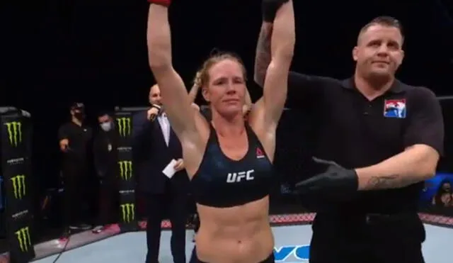 Luego de un reñido combate, Holly Holm logró salir airosa de su pelea contra Irene Aldana por la UFC Fight Night. Foto: Captura de video/UFC
