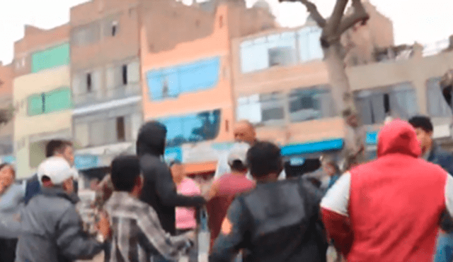 Los Olivos: tres serenos heridos tras emboscada de mototaxistas y ‘cachineros’ [VIDEO]