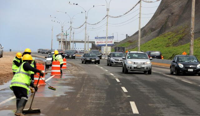 MML habilitó y limpió zona afectada por desborde de canal en Costa Verde