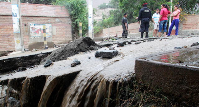 Declaran en emergencia 13 distritos de Arequipa por riesgos durante lluvias