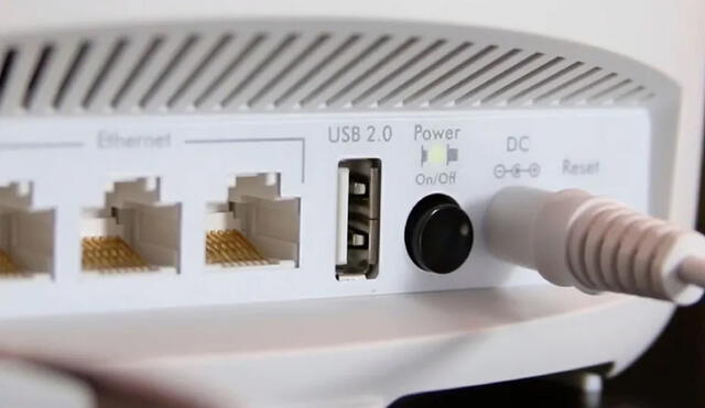 Además de cargar dispositivos electrónicos, el puerto USB del router tiene otras funciones. Foto: Adslzone