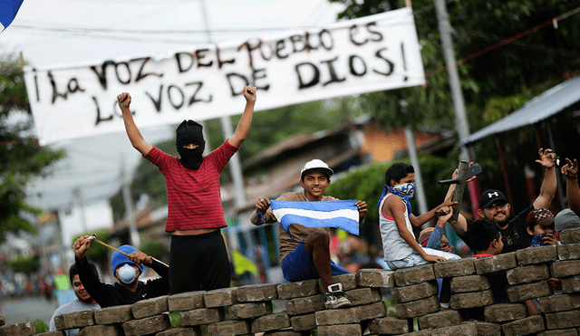 Papa Francisco lamenta violencia en Nicaragua y pide diálogo