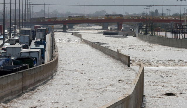 Río Rímac se mantiene en alerta de desborde tras varios días con intenso caudal