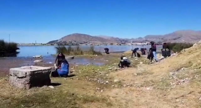 Jóvenes recogen basura y desechos del Lago Titicaca en Puno [VIDEO]