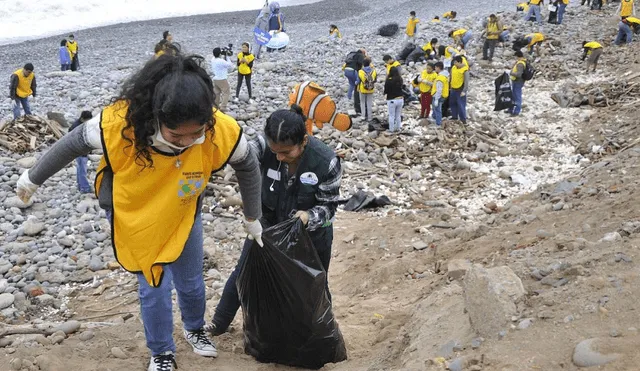 Convocan a voluntarios para limpieza de playas este sábado