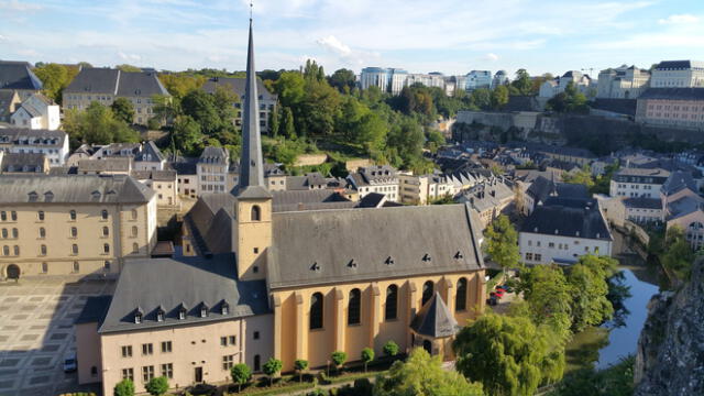 Luxemburgo: El sueldo mínimo en este lugar figura como el más alto de entre más de 50 países: es de US$ 1.989 al mes (sin impuestos)
