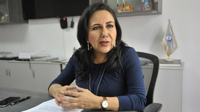 Gloria Montenegro exhorta a bancadas a participar del diálogo permanente