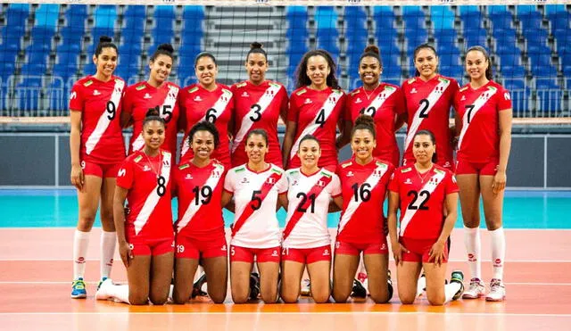La selección actual está conformada por jugadoras como Ángela Leyva, Maguilaura Frías, Daniela Uribe, entre otras.