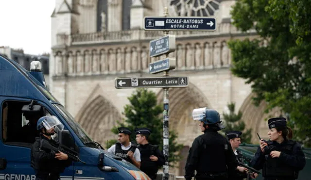 Francia: Policía cierra céntrica zona de París tras ataque terrorista