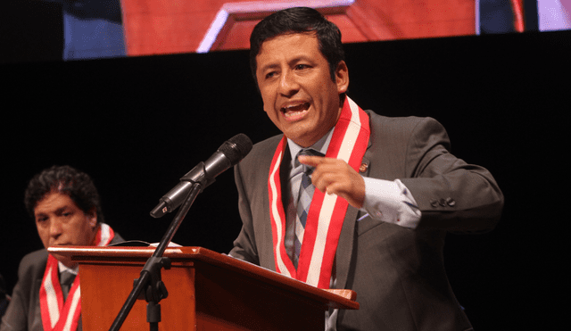 Bancada PPK incluye a consejero Guido Aguila en denuncia constitucional