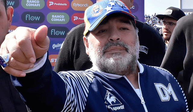 Maradona dispuesto aceptar reducción salarial para continuar bajo el mando de Gimnasia Esgrima La Plata. (FOTO: AFP).
