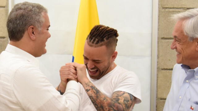 Iván Duque otorga nacionalidad colombiana al cantante venezolano Nacho