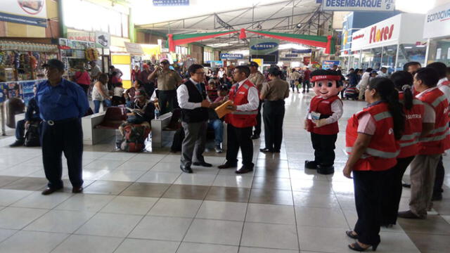 Lanzan campaña "viaje seguro" en terminales de Tacna [VIDEO]