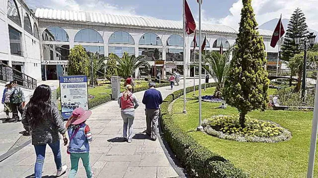 Regidor de Arequipa señala que concurso CAS de comuna provincial tiene deficiencias