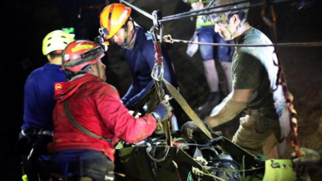 Niños rescatados de cueva en Tailandia fueron drogados "para que no sintieran nada" [VIDEO]