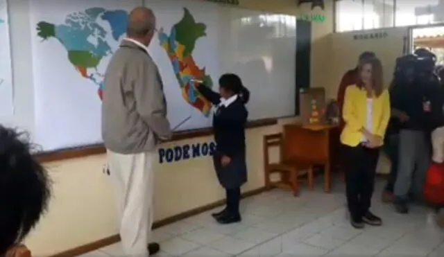 PPK dio inicio al año escolar en colegio de Junín y dictó clase de geografía e inglés | VIDEO