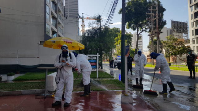 Municipalidad asegura que realiza labores de limpieza tanto en la madrugada como en el día. (Foto: GLR - URPI)