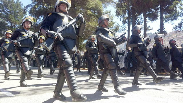 Durante Parada Militar en Cusco autoridades fueron abucheadas por actos de corrupción [VIDEO]