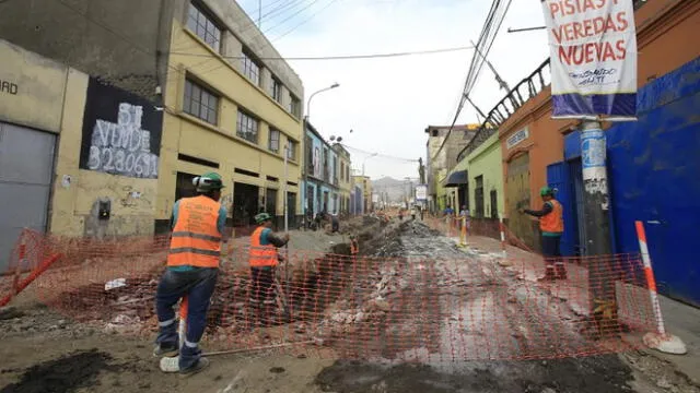 Defensoría del Pueblo pide culminar obras inconclusas que afectan a vecinos de Barrios Altos