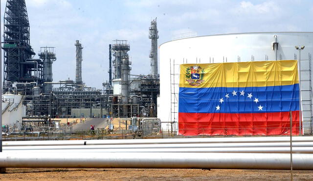 Venezuela alquila sus refinerías a China y Rusia por falta de recursos