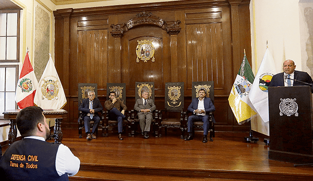 En la casona. Presidente de la Mancomunidad Lima Este resalta el convenio con San Marcos. (Foto: F. Matos)