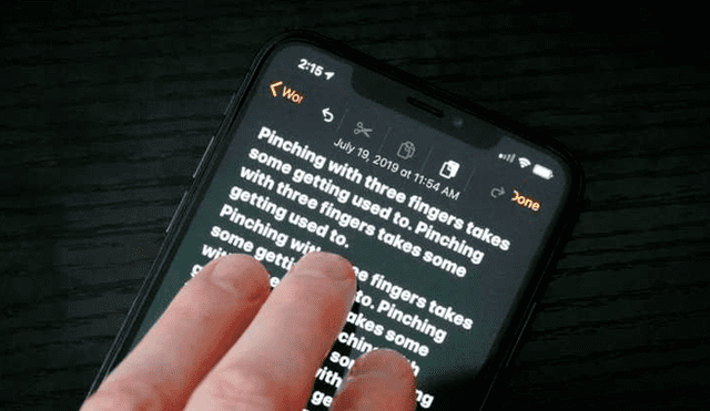 El nuevo gesto de tres dedos en iOS 13 permite copiar y pegar textos de manera más intuitiva.