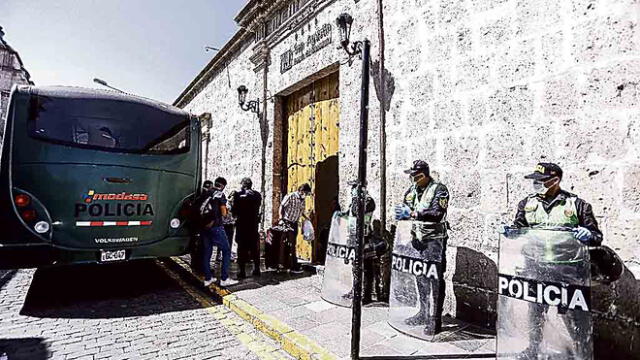 Irregular. Grupo de 29 personas ingresaron a Arequipa sin plena coordinación. Unos pasan cuarentena en hotel del Cercado.