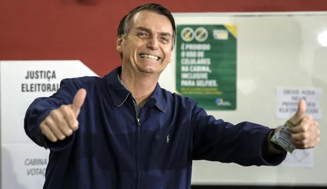 Bolsonaro anuncia "victoria final" el 28 y Haddad inicia diálogos