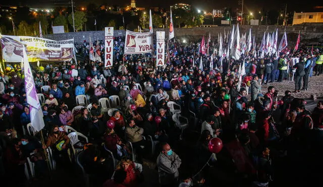 CRÍTICA. Movimientos señalan que va contra la democracia.