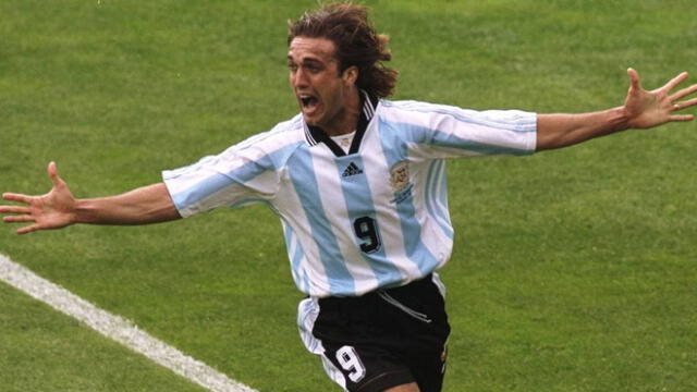 Gabriel Batistuta se quiebra al recordar a su padre en programa argentino